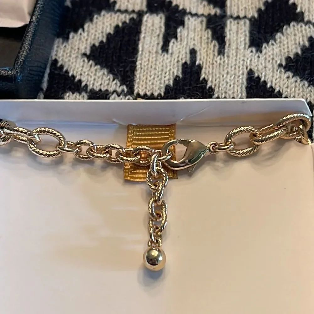 Color Street Circle of Excellence Bracelet. - Picture 10 of 10